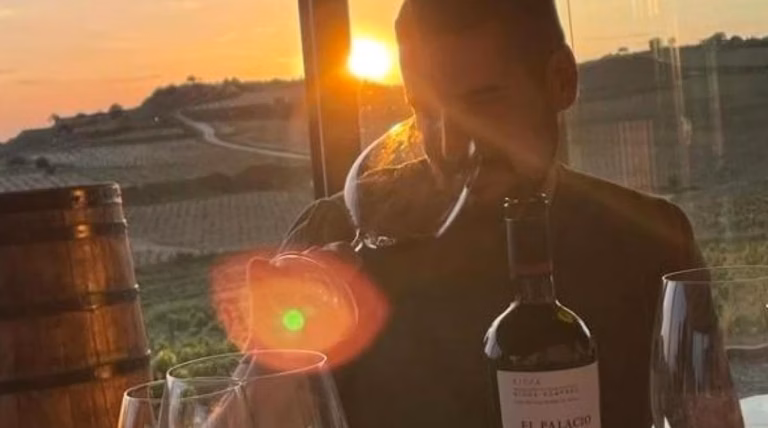 Flaviac | Saint-Julien-en-Saint-Alban : Lucien Tonkens, jeune viticulteur de 19 ans, se prépare avec passion pour la nouvelle vendange